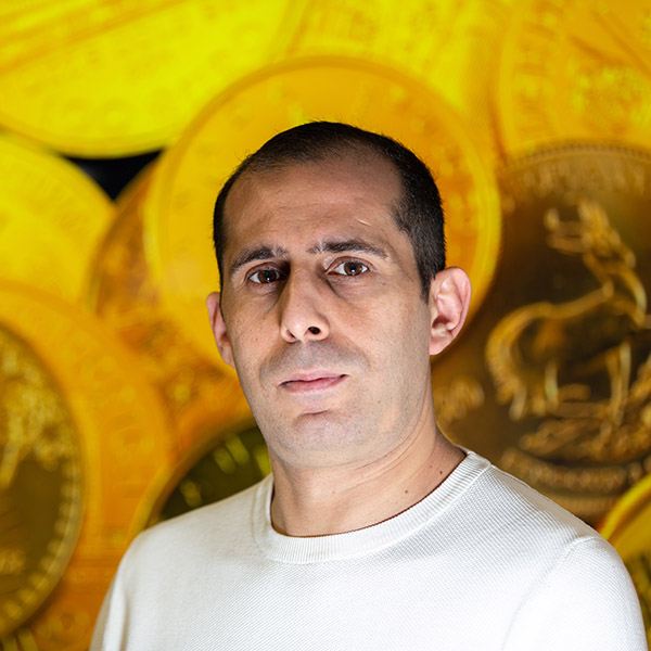Portrait de Nadire Lahiouel, collaborateur chez MDB SA, bureau d'ingénieurs civils à Genève